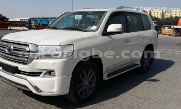 Buy Import Toyota Land Cruiser White Car in Import - Dubai in Togo Buy Import Toyota Land Cruiser White Car in Import - Dubai in Togo