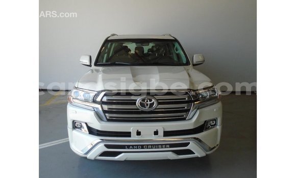Acheter Import Voiture Toyota Land Cruiser Autre à Import - Dubai, Togo Acheter Import Voiture Toyota Land Cruiser Autre à Import - Dubai, Togo