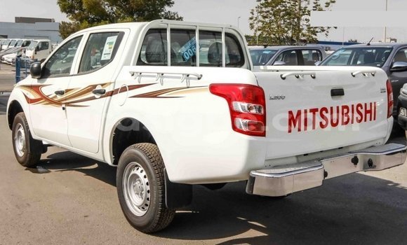 Buy Import Mitsubishi L200 White Car in Import - Dubai in Togo Buy Import Mitsubishi L200 White Car in Import - Dubai in Togo