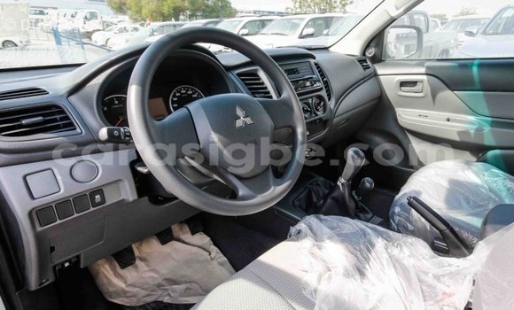 Buy Import Mitsubishi L200 White Car in Import - Dubai in Togo Buy Import Mitsubishi L200 White Car in Import - Dubai in Togo
