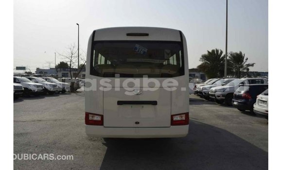 Acheter Import Voiture Toyota Coaster Blanc à Import - Dubai, Togo Acheter Import Voiture Toyota Coaster Blanc à Import - Dubai, Togo