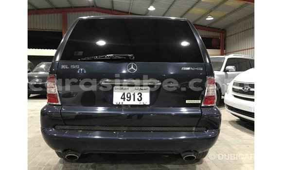 Acheter Import Voiture Mercedes‒Benz 190 (W201) Bleu à Import - Dubai, Togo Acheter Import Voiture Mercedes‒Benz 190 (W201) Bleu à Import - Dubai, Togo