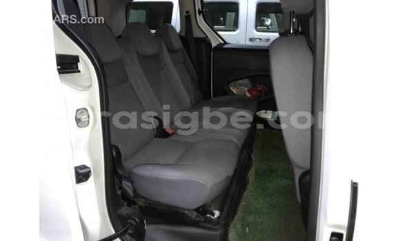 Acheter Import Voiture Peugeot Partner Blanc à Import - Dubai, Togo Acheter Import Voiture Peugeot Partner Blanc à Import - Dubai, Togo