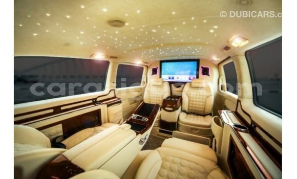 Buy Import Mercedes‒Benz 190 (W201) Black Car in Import - Dubai in Togo