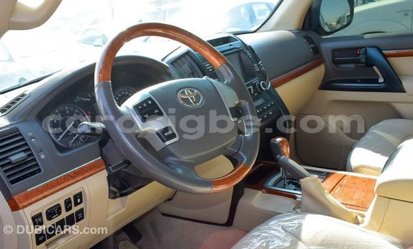 Acheter Import Voiture Toyota Land Cruiser Autre à Import - Dubai, Togo Acheter Import Voiture Toyota Land Cruiser Autre à Import - Dubai, Togo