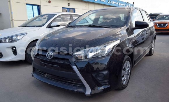 Acheter Import Voiture Toyota Yaris Noir à Import - Dubai, Togo Acheter Import Voiture Toyota Yaris Noir à Import - Dubai, Togo