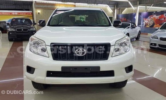 Acheter Import Voiture Toyota Prado Blanc à Import - Dubai, Togo Acheter Import Voiture Toyota Prado Blanc à Import - Dubai, Togo