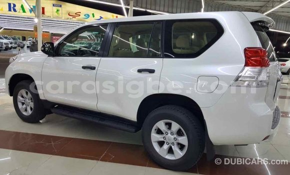 Acheter Import Voiture Toyota Prado Blanc à Import - Dubai, Togo Acheter Import Voiture Toyota Prado Blanc à Import - Dubai, Togo
