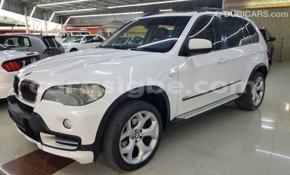 Acheter Import Voiture BMW X5 Blanc à Import - Dubai, Togo Acheter Import Voiture BMW X5 Blanc à Import - Dubai, Togo
