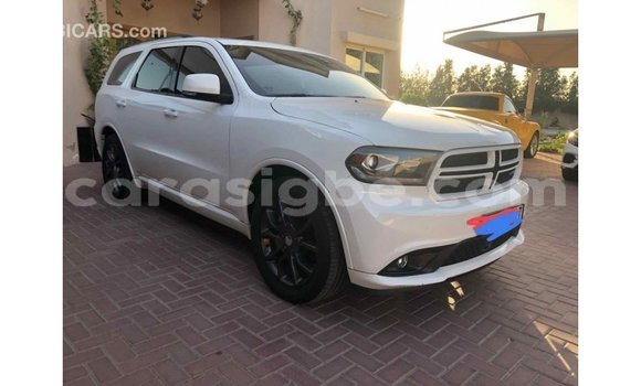 Acheter Import Voiture Dodge Durango Blanc à Import - Dubai, Togo Acheter Import Voiture Dodge Durango Blanc à Import - Dubai, Togo