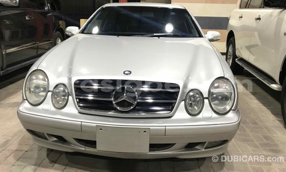 Acheter Import Voiture Mercedes‒Benz 190 (W201) Autre à Import - Dubai, Togo Acheter Import Voiture Mercedes‒Benz 190 (W201) Autre à Import - Dubai, Togo
