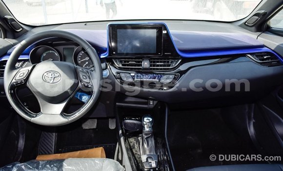 Acheter Import Voiture Toyota C-HR Autre à Import - Dubai, Togo Acheter Import Voiture Toyota C-HR Autre à Import - Dubai, Togo