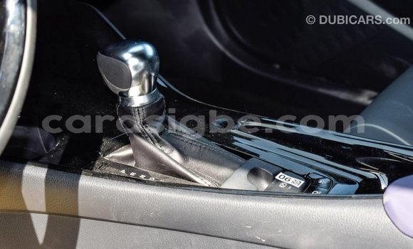 Acheter Import Voiture Toyota C-HR Autre à Import - Dubai, Togo Acheter Import Voiture Toyota C-HR Autre à Import - Dubai, Togo