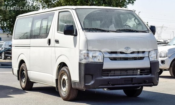 Buy Import Toyota Hiace White Car in Import - Dubai in Togo