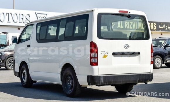 Acheter Import Voiture Toyota Hiace Blanc à Import - Dubai, Togo