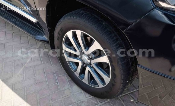 Acheter Import Voiture Toyota Land Cruiser Noir à Import - Dubai, Togo Acheter Import Voiture Toyota Land Cruiser Noir à Import - Dubai, Togo
