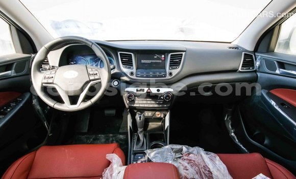 Acheter Import Voiture Hyundai Tucson Blanc à Import - Dubai, Togo Acheter Import Voiture Hyundai Tucson Blanc à Import - Dubai, Togo
