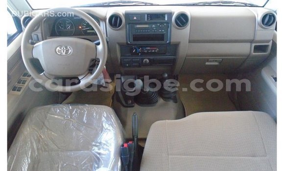 Buy Import Toyota Land Cruiser White Car in Import - Dubai in Togo Buy Import Toyota Land Cruiser White Car in Import - Dubai in Togo