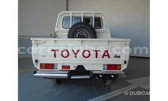 Buy Import Toyota Land Cruiser White Car in Import - Dubai in Togo Buy Import Toyota Land Cruiser White Car in Import - Dubai in Togo