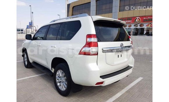 Acheter Import Voiture Toyota Prado Blanc à Import - Dubai, Togo Acheter Import Voiture Toyota Prado Blanc à Import - Dubai, Togo