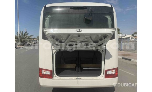 Acheter Import Voiture Toyota Coaster Blanc à Import - Dubai, Togo Acheter Import Voiture Toyota Coaster Blanc à Import - Dubai, Togo