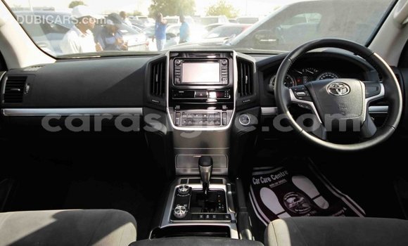 Acheter Import Voiture Toyota Land Cruiser Noir à Import - Dubai, Togo Acheter Import Voiture Toyota Land Cruiser Noir à Import - Dubai, Togo
