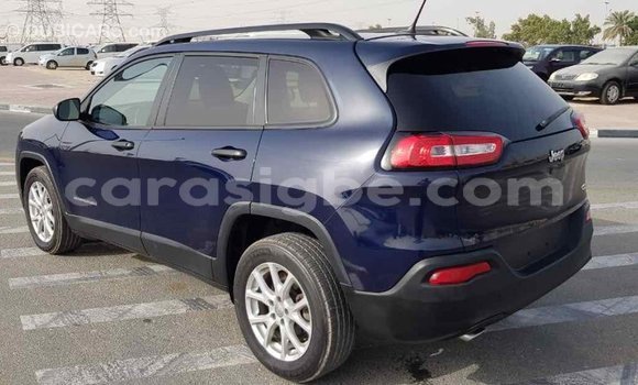 Acheter Import Voiture Jeep Cherokee Bleu à Import - Dubai, Togo Acheter Import Voiture Jeep Cherokee Bleu à Import - Dubai, Togo