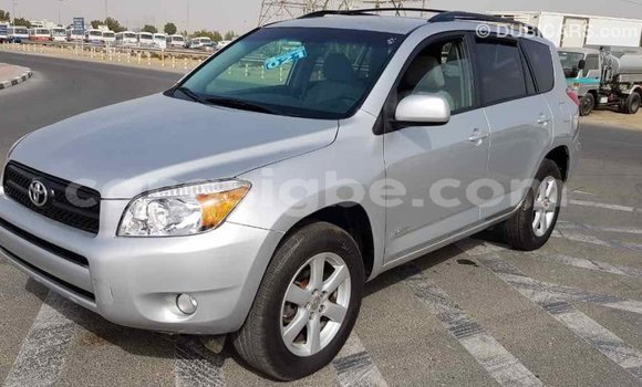 Acheter Import Voiture Toyota RAV4 Autre à Import - Dubai, Togo Acheter Import Voiture Toyota RAV4 Autre à Import - Dubai, Togo
