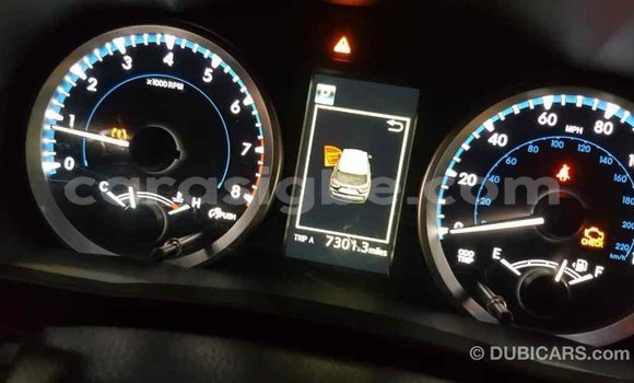 Acheter Import Voiture Toyota Highlander Blanc à Import - Dubai, Togo Acheter Import Voiture Toyota Highlander Blanc à Import - Dubai, Togo