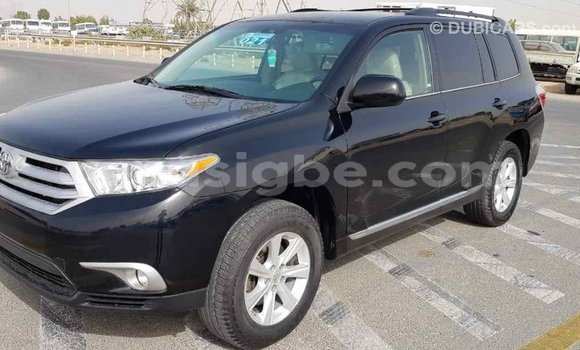 Acheter Import Voiture Toyota Highlander Noir à Import - Dubai, Togo Acheter Import Voiture Toyota Highlander Noir à Import - Dubai, Togo