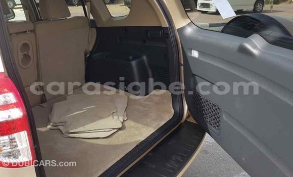 Acheter Import Voiture Toyota RAV4 Autre à Import - Dubai, Togo Acheter Import Voiture Toyota RAV4 Autre à Import - Dubai, Togo
