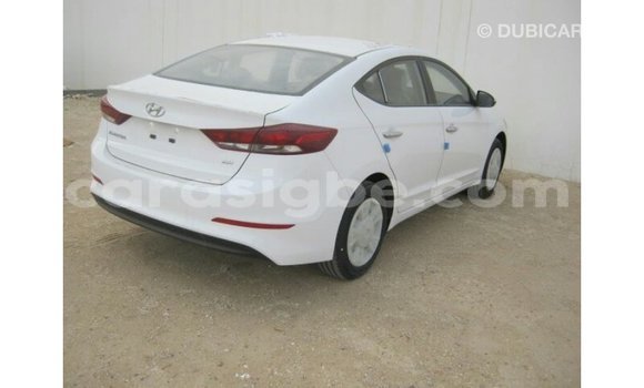 Acheter Import Voiture Hyundai Elantra Blanc à Import - Dubai, Togo Acheter Import Voiture Hyundai Elantra Blanc à Import - Dubai, Togo