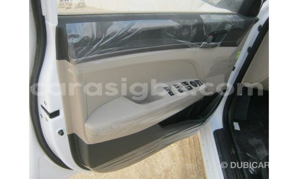 Acheter Import Voiture Hyundai Elantra Blanc à Import - Dubai, Togo Acheter Import Voiture Hyundai Elantra Blanc à Import - Dubai, Togo