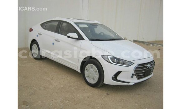 Acheter Import Voiture Hyundai Elantra Blanc à Import - Dubai, Togo Acheter Import Voiture Hyundai Elantra Blanc à Import - Dubai, Togo
