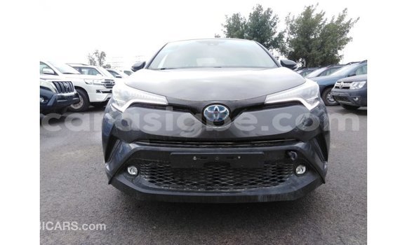 Acheter Import Voiture Toyota C-HR Autre à Import - Dubai, Togo Acheter Import Voiture Toyota C-HR Autre à Import - Dubai, Togo