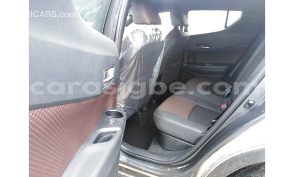 Acheter Import Voiture Toyota C-HR Autre à Import - Dubai, Togo Acheter Import Voiture Toyota C-HR Autre à Import - Dubai, Togo