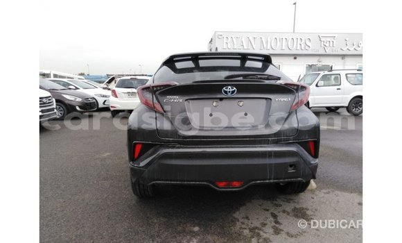 Acheter Import Voiture Toyota C-HR Autre à Import - Dubai, Togo Acheter Import Voiture Toyota C-HR Autre à Import - Dubai, Togo