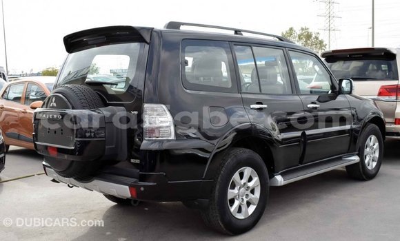 Acheter Import Voiture Mitsubishi Pajero Noir à Import - Dubai, Togo Acheter Import Voiture Mitsubishi Pajero Noir à Import - Dubai, Togo