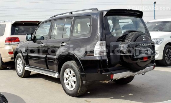 Acheter Import Voiture Mitsubishi Pajero Noir à Import - Dubai, Togo Acheter Import Voiture Mitsubishi Pajero Noir à Import - Dubai, Togo