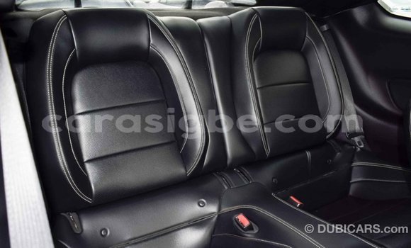 Acheter Import Voiture Ford Mustang Noir à Import - Dubai, Togo Acheter Import Voiture Ford Mustang Noir à Import - Dubai, Togo