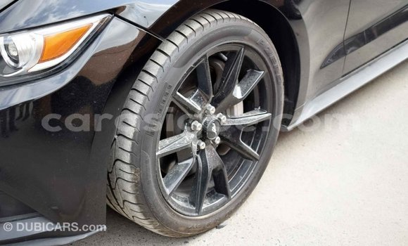 Acheter Import Voiture Ford Mustang Noir à Import - Dubai, Togo Acheter Import Voiture Ford Mustang Noir à Import - Dubai, Togo