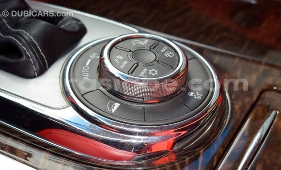 Acheter Import Voiture Nissan Patrol Blanc à Import - Dubai, Togo Acheter Import Voiture Nissan Patrol Blanc à Import - Dubai, Togo