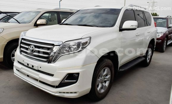 Acheter Import Voiture Toyota Prado Blanc à Import - Dubai, Togo Acheter Import Voiture Toyota Prado Blanc à Import - Dubai, Togo