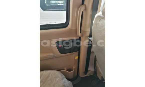 Acheter Import Utilitaire Hyundai Chorus Blanc à Import - Dubai, Togo Acheter Import Utilitaire Hyundai Chorus Blanc à Import - Dubai, Togo