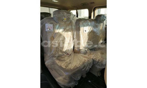 Acheter Import Utilitaire Hyundai Chorus Blanc à Import - Dubai, Togo Acheter Import Utilitaire Hyundai Chorus Blanc à Import - Dubai, Togo