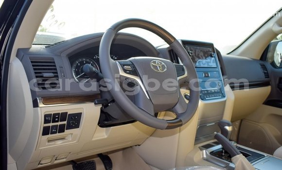 Acheter Import Voiture Toyota Land Cruiser Noir à Import - Dubai, Togo Acheter Import Voiture Toyota Land Cruiser Noir à Import - Dubai, Togo