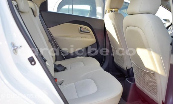 Acheter Import Voiture Kia Rio Blanc à Import - Dubai, Togo Acheter Import Voiture Kia Rio Blanc à Import - Dubai, Togo