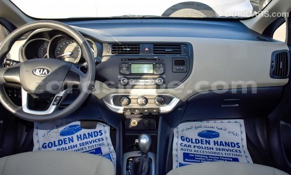 Acheter Import Voiture Kia Rio Blanc à Import - Dubai, Togo