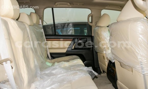 Acheter Import Voiture Toyota Land Cruiser Autre à Import - Dubai, Togo Acheter Import Voiture Toyota Land Cruiser Autre à Import - Dubai, Togo