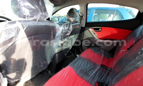 Acheter Import Voiture Hyundai Elantra Rouge à Import - Dubai, Togo Acheter Import Voiture Hyundai Elantra Rouge à Import - Dubai, Togo